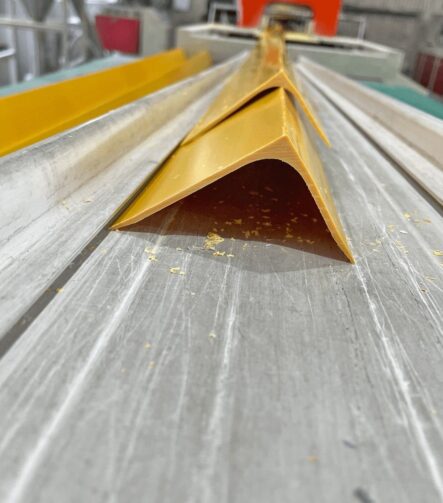 Custom PVC L Profiles and Esquineras De PVC Durable External Corner Trim for Wall Protection