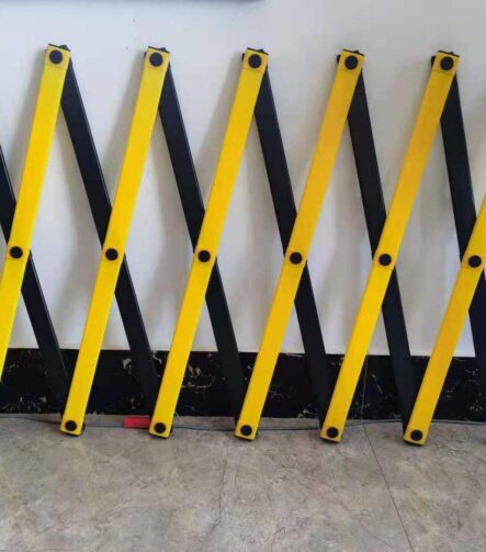 Durable PVC Fence for Long-Lasting Use HDPE/PA/PP/PC/PE/PVC/ABS PVC Strip Garden Fence