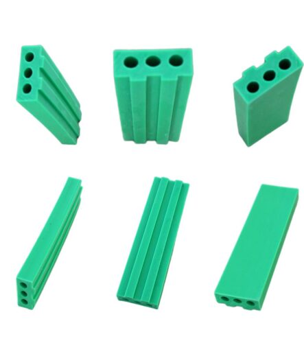 Green Plastic Profile HDPE UHMWPE Plastic Wear Strip with 3 Circular Patterns for Industrial Applications