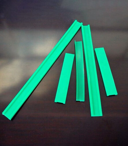 Green Wear-Resistant Self-Lubricating Ultra-High Molecular Weight Polyethylene Wear Strips Upe Coyote Chain Guide Wear Strips