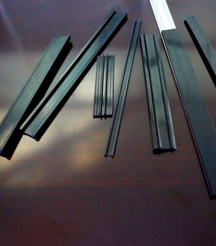 Green Wear-Resistant Self-Lubricating Ultra-High Molecular Weight Polyethylene Wear Strips Upe Coyote Chain Guide Wear Strips