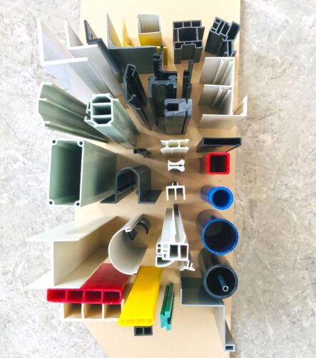 Heavy-Duty Industrial Plastic Profiles UHMWPE HDPE Wear Strips Conveyor Guides with Custom Lengths