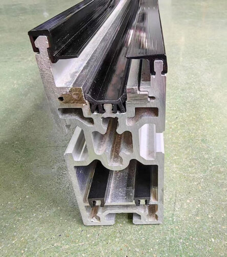 Roller Conveyor Line Wear Strip HDPE Extruded Plastic Wear Strip UHMWPE PP PE PVC Profile