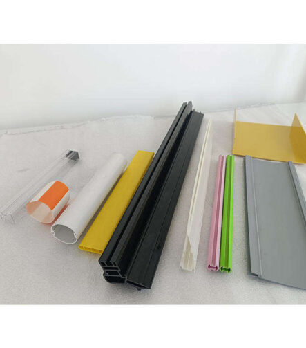 Smooth Operation Plastic Profile Frame Customized Color PVC Plastic Extrusion Profiles Corner