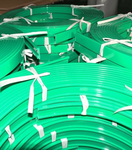 UHMWPE Wear Resistant Strip for Conveyor Systems Custom Size Abrasion Resistant Extrusion